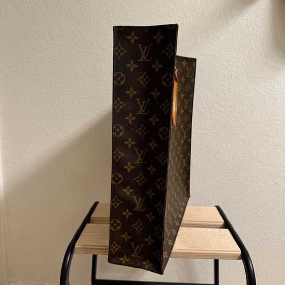 Authentic Louis Vuitton Vintage Sac Plat Tote - Picture 4 of 9